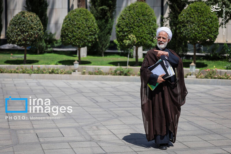 عکس / اعضای هیأت دولت در جمع خبرنگاران 40