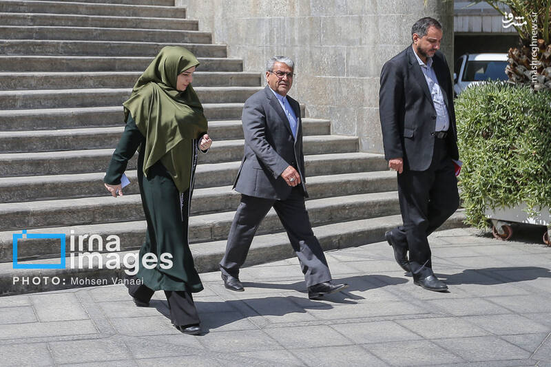 عکس / اعضای هیأت دولت در جمع خبرنگاران 39