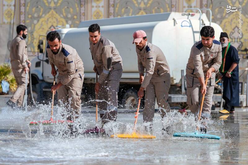 عکس/ شستوشوی حرمین سامرا توسط خادمان