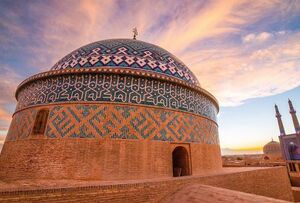 تصویری از گنبد سید رکن‌الدین و مسجد جامع یزد؛ دو جاذبه دیدنی در قلب تاریخ یزد