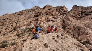 نجات 8 کوهنورد گرفتار در جنگل ابر شاهرود