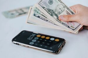 نرخ متغیر ارز منجر به کاهش ارزش پول ملی میشود