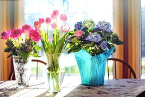چگونه دسته گل طبیعی را برای مدت بیشتری حفظ کنیم چگونه دسته گل طبیعی را برای مدت بیشتری حفظ کنیم