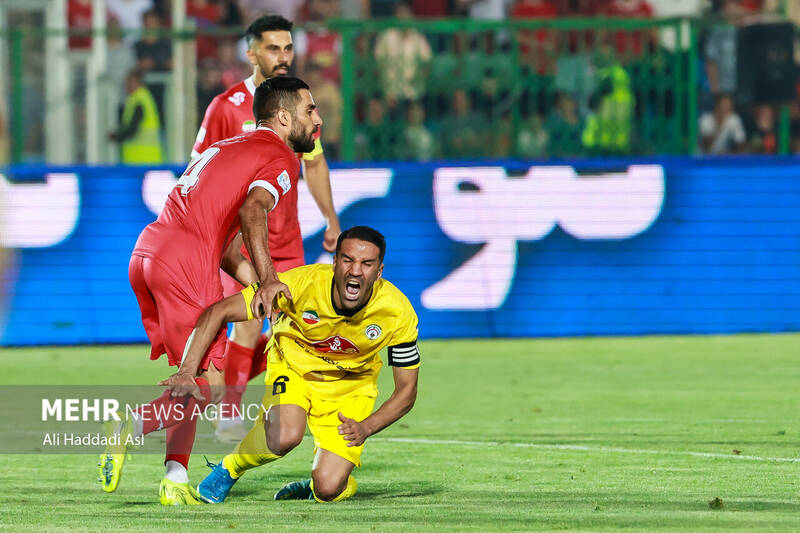 دو اتهام به مدیریت باشگاه پرسپولیس / یکسال است صدای هوادار شنیده نشد 4