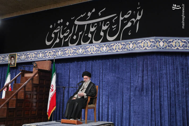 عکس / حضور رهبر انقلاب در مراسم عزاداری شهادت امام رضا (ع) 15