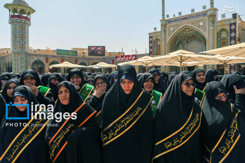 عکس/ عزاداری خادمان حرم حضرت معصومه(س) در روز ۳۰ صفر