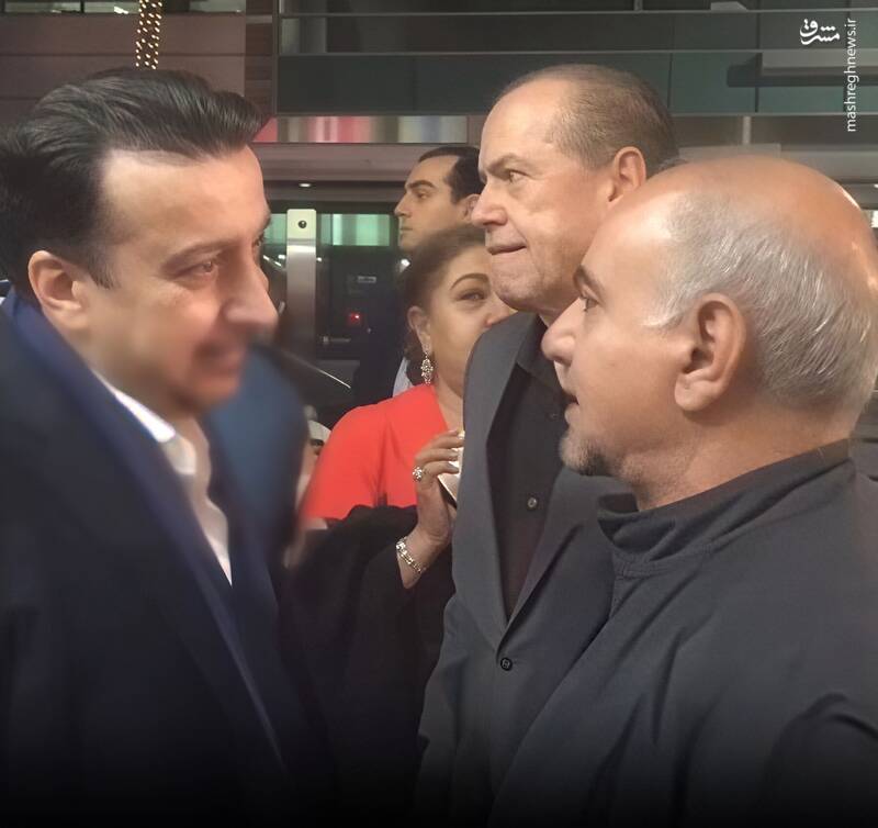 «حمید فرخنژاد» چگونه همایش سلطنتطلبان را تبدیل به یک نمایش کمدی کرد؟ + عکس و فیلم 14