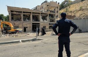 فیلم/ روایتی شنیده‌نشده از سربازی که ۱۲ ساعت زیر آوار زندان اوین ماند