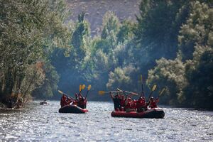 عکس/ رفتینگ و آب‌تنی در گرمای تابستان