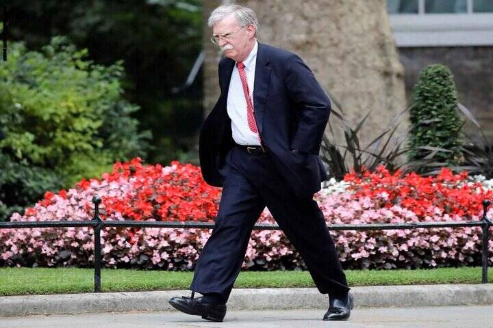 پشتپرده انتقام «ترامپ» از یاران قدیمی؛ از «کلی» و «اسپر» تا «بولتون»