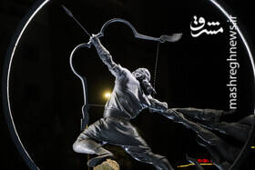 عکس/ رونمایی از مجسمه «آرش کمانگیر» در کرمان