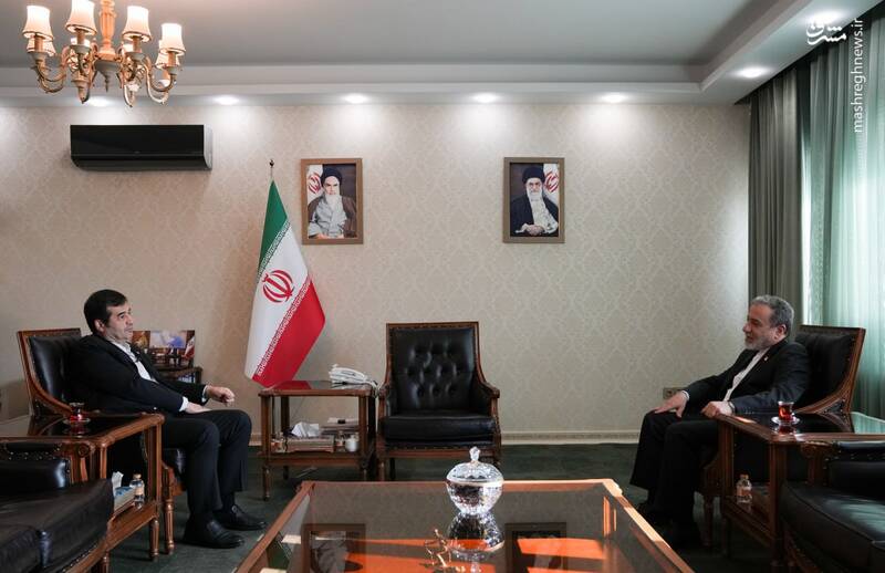 عکس / نشست مشترک روسای فدراسیونهای ورزشی با عراقچی