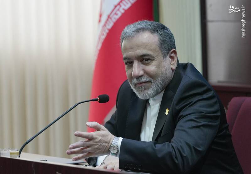 عکس / نشست مشترک روسای فدراسیونهای ورزشی با عراقچی 4
