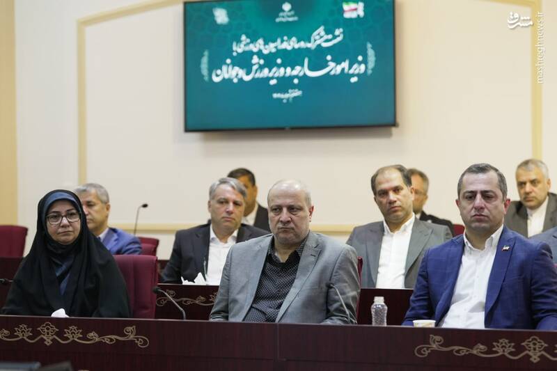 عکس / نشست مشترک روسای فدراسیونهای ورزشی با عراقچی 7