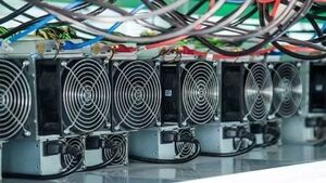 فیلم/ کشف ۶۳ مزرعه غیرمجاز با ۱۲۰۰ ماینر در تهران کشف ۶۳ مزرعه غیرمجاز با ۱۲۰۰ ماینر در تهران