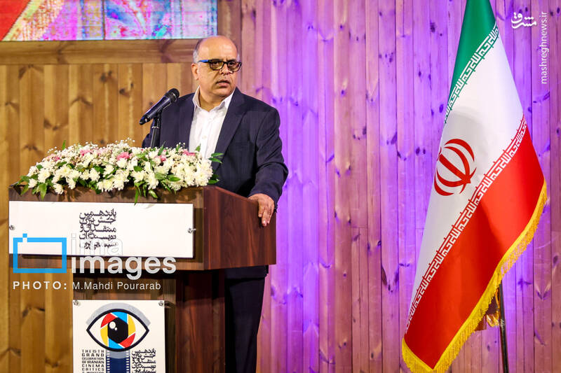 عکس / حضور چهرهها در پانزدهمین جشن منتقدان و نویسندگان سینمایی ایران 27