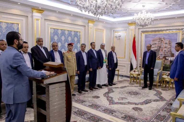 نگاهی به کارنامه نخست وزیر شهید یمن و کابینهاش