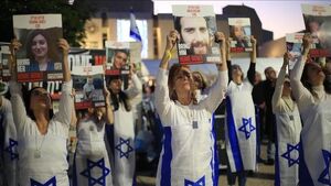 خانواده‌های زندانیان صهیونیست: نتانیاهو زندانیان و سربازان را فدای منافع سیاسی خود می‌کند