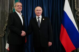 دیدار پزشکیان و پوتین پربار بود / حفظ جایگاه ممتاز ایران درمنطقه