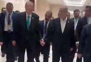 گفتگوی صمیمانه پزشکیان و اردوغان در چین