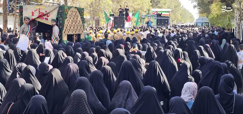 عکس/ تشییع شهید "رحیم محمدی" در زرند