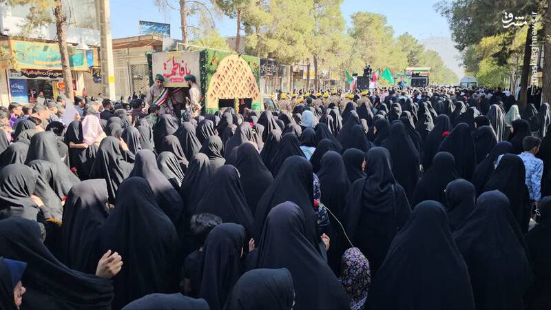 عکس/ تشییع شهید "رحیم محمدی" در زرند