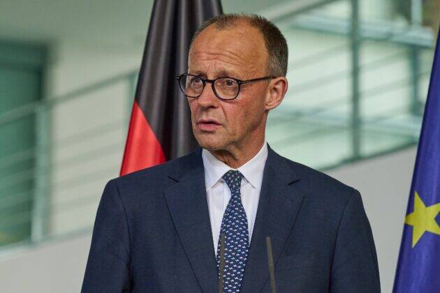 کاهش رفاه آلمانی‌ها، سرکوب مخالفان و تامین جنگ اوکراین/ چک‌لیست صدراعظم آلمان برای تثبیت قدرت