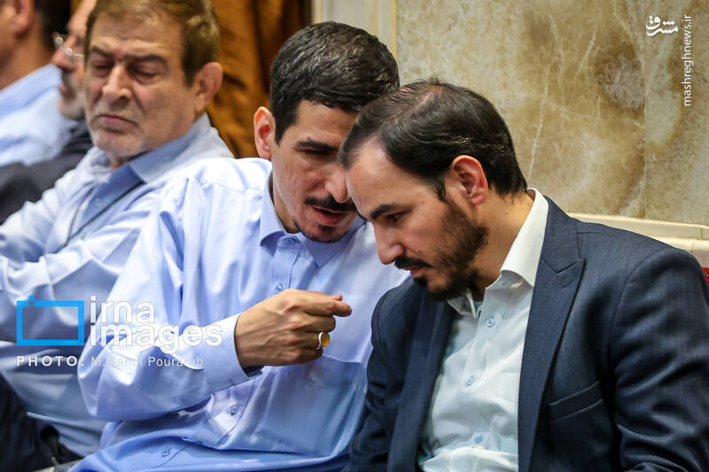 عکس / حضور شخصیتها در مجلس ترحیم چهلم احمد توکلی 23