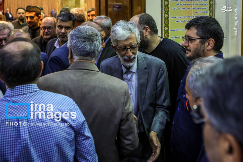 عکس / حضور شخصیتها در مجلس ترحیم چهلم احمد توکلی 35
