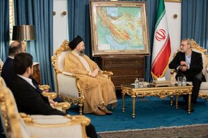 عکس/ دیدار عمار حکیم با دبیر شورای عالی امنیت ملی