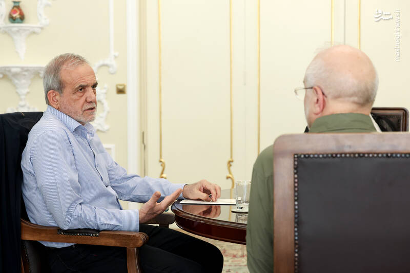 عکس / جلسه سران قوا 11