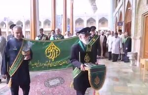 فیلم / آئین غبارروبی و عطرافشانی حرم شاهچراغ (ع)