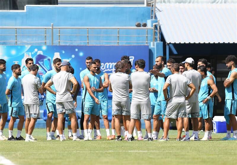 استقلال،خارجي،بازيكن،ليگ
