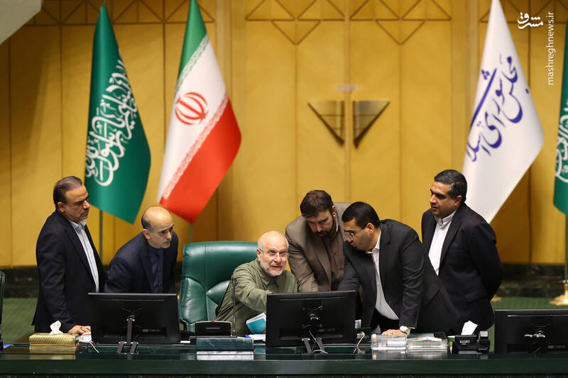 عکس / نشست علنی مجلس یکشنبه 16 شهریور 16