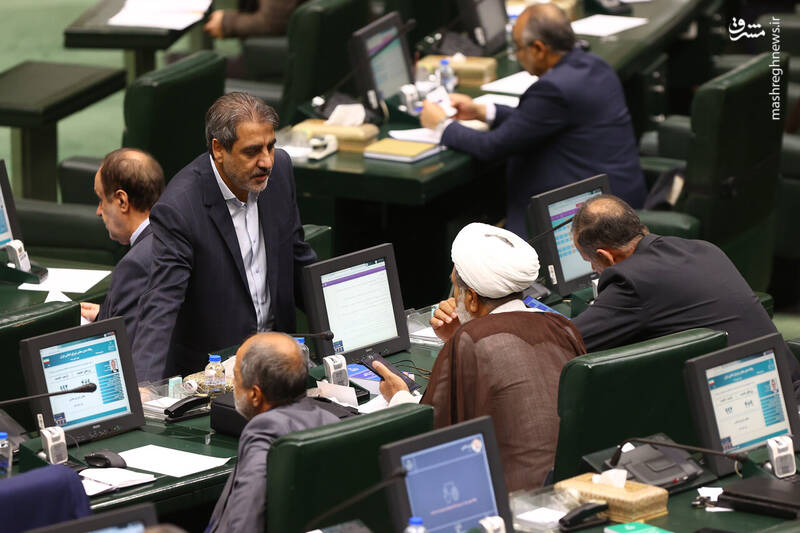عکس / نشست علنی مجلس یکشنبه 16 شهریور 15
