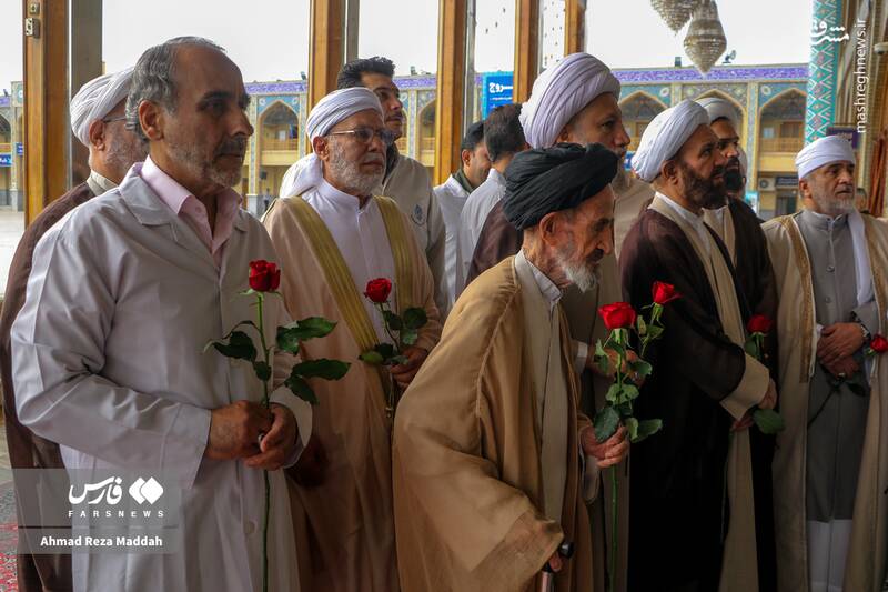 عکس / غبارروبی حرم مطهر شاهچراغ (ع) در هفته وحدت 3