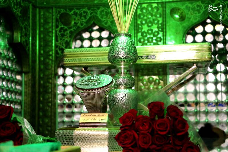 عکس / غبارروبی حرم مطهر شاهچراغ (ع) در هفته وحدت 22