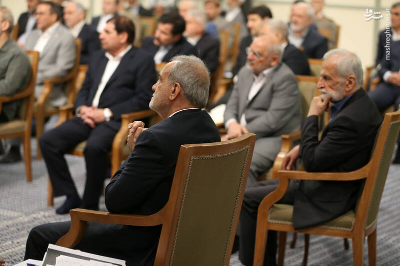 عکس / دیدار رئیس‌جمهور و اعضای هیئت دولت با رهبر انقلاب 7