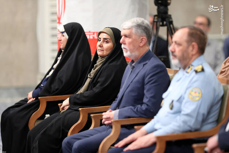عکس / دیدار رئیس‌جمهور و اعضای هیئت دولت با رهبر انقلاب 11
