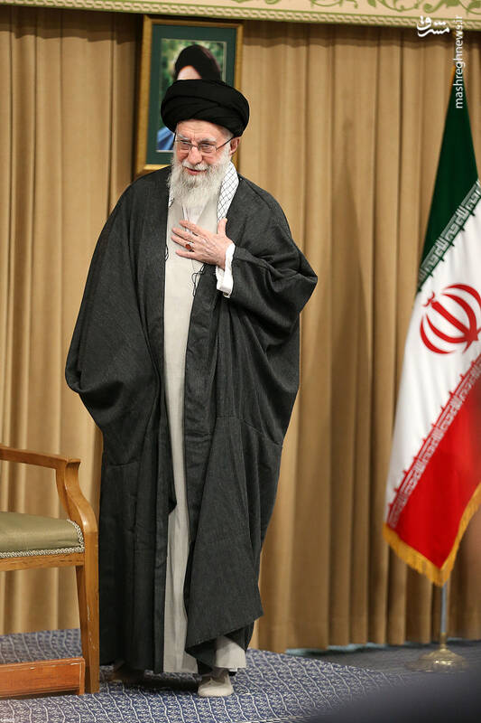 عکس / دیدار رئیس‌جمهور و اعضای هیئت دولت با رهبر انقلاب 3