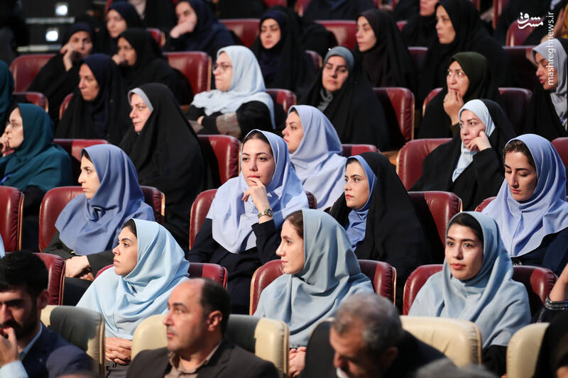 عکس / حضور پزشکیان در جشنواره اصلاح روش تدریس و تحول در محیط های یادگیری 20