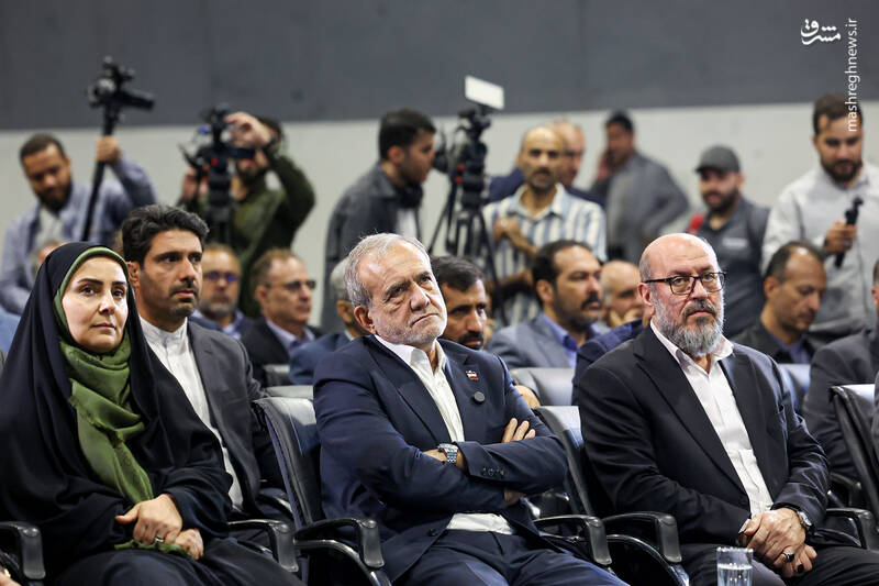 عکس / افتتاح باند شرقی منطقه 2 آزادراه تهران - شمال با حضور پزشکیان 13