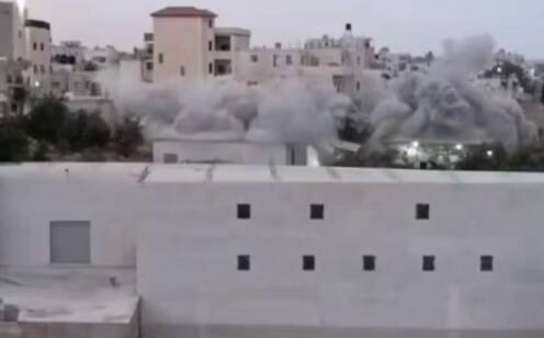  لحظه انفجار منزل خانواده اسیر فلسطینی در الخلیل