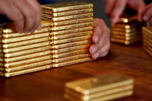 پیشروی طلای جهانی به مرز 4000 دلار