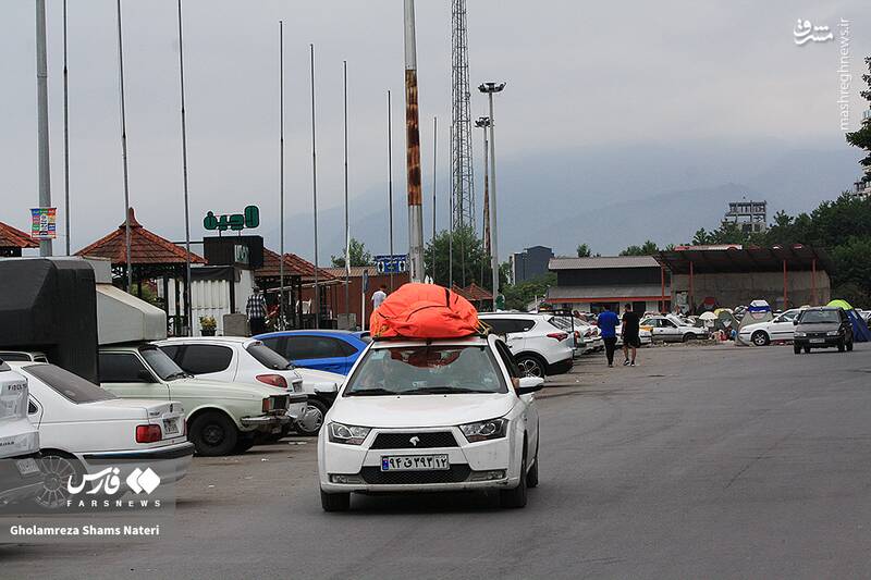 عکس/ اتراق مسافران تابستانی در سواحل چالوس