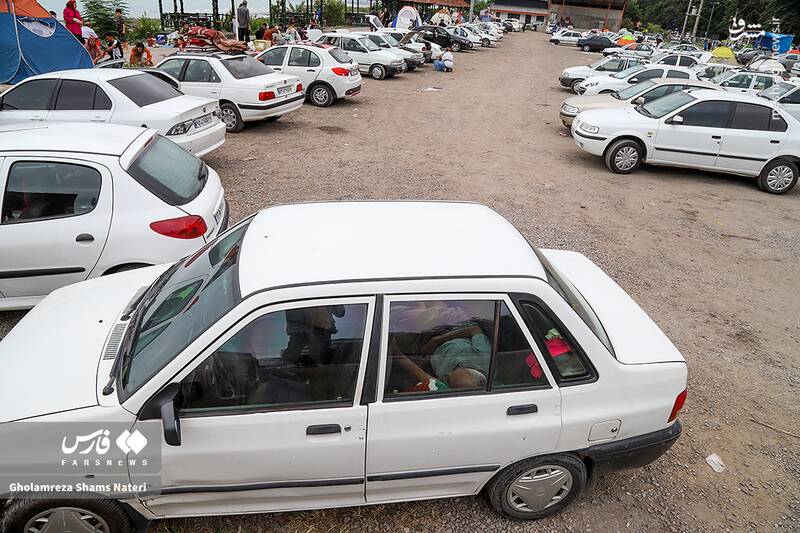 عکس/ اتراق مسافران تابستانی در سواحل چالوس