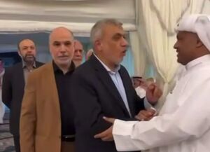 دیدار هیاتی از رهبران حماس با خانواده شهید قطری