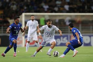 استقلال با 3 غایب مقابل الوصل