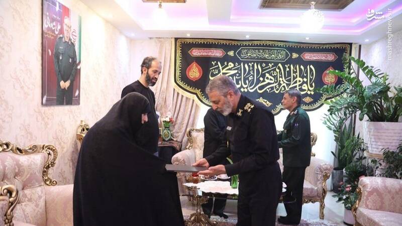دیدار سرلشکر موسوی با خانواده شهدای جنگ ۱۲ روزه+ عکس