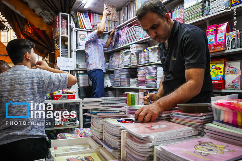 عکس/ بازار نوشت افزار در آستانه آغاز سال تحصیلی